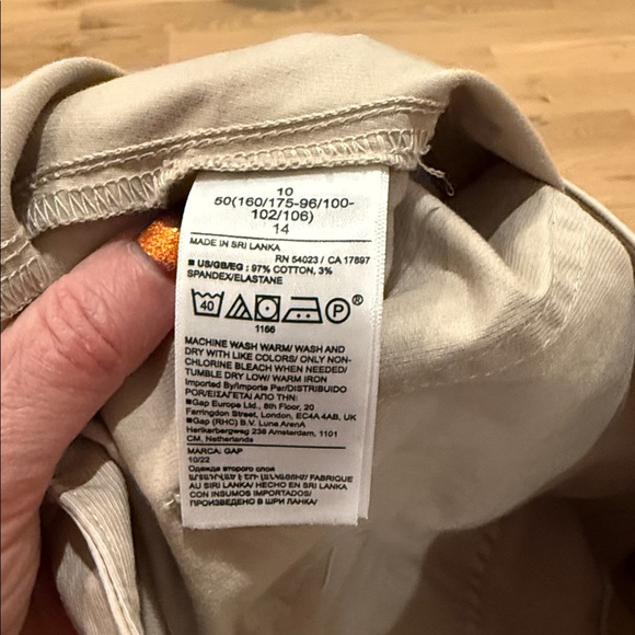 GAP High Rise Stride Wide Leg Khaki Pants - Picture 7 of 7